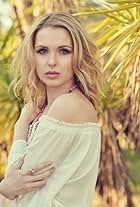 Photo of Kirsten Prout