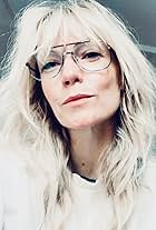 Photo of Laura Harris