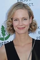 Photo of Laura Regan