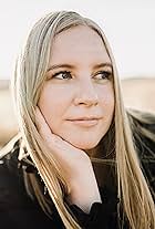 Photo of Leah Curtis