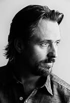 Photo of Linus Roache
