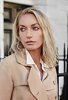 Photo of Lisa Hilton