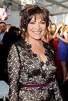 Lorraine Kelly Contact Info: [Fan Mail, Business, Autographs, & More