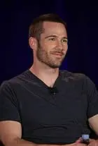 Photo of Luke Macfarlane