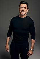 Photo of Mark Consuelos