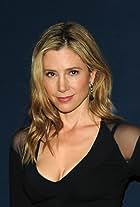 Photo of Mira Sorvino