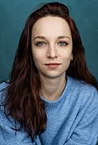 Molly Windsor Contact Info: [Fan Mail, Business, Autographs, & More
