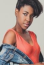 Photo of Nadia Henry