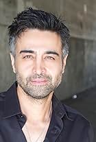 Photo of Nicholas Guilak