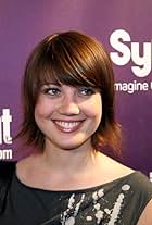 Photo of Nicki Clyne