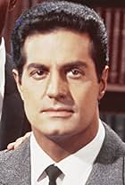 Photo of Peter Lupus