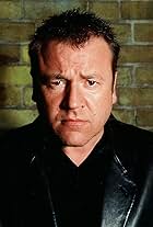 Photo of Ray Winstone