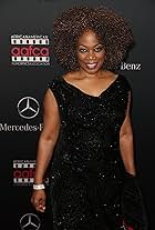 Photo of Regina Taylor