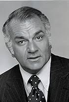 Photo of Robert Mandan