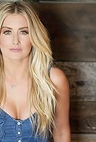 Photo of Stephanie Quayle