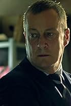 Photo of Stephen Tompkinson