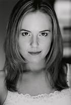 Photo of Stephi Lineberg