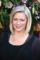 Photo of Suzanne Shaw