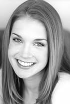 Photo of Tara Thompson