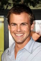 Photo of Tommy Dewey