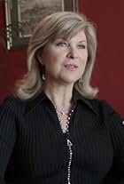 Photo of Tracie Savage