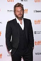 Photo of Travis Fimmel