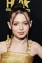 Violet McGraw Contact Info: [Fan Mail, Business, Autographs, & More