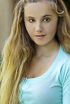 Photo of Zoe Schlagel