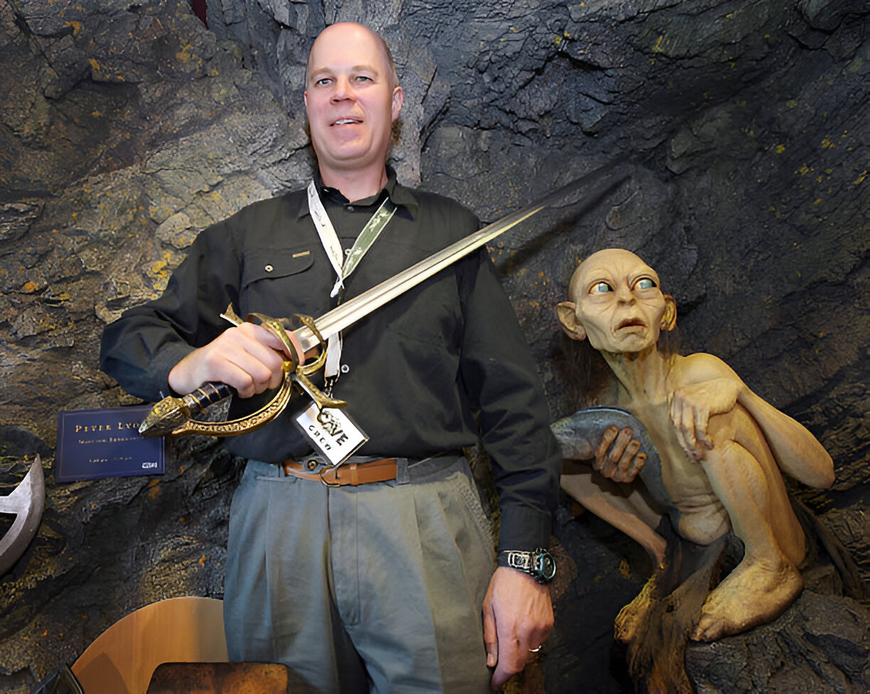 Peter Lyon crafting a sword in the Wētā Workshop