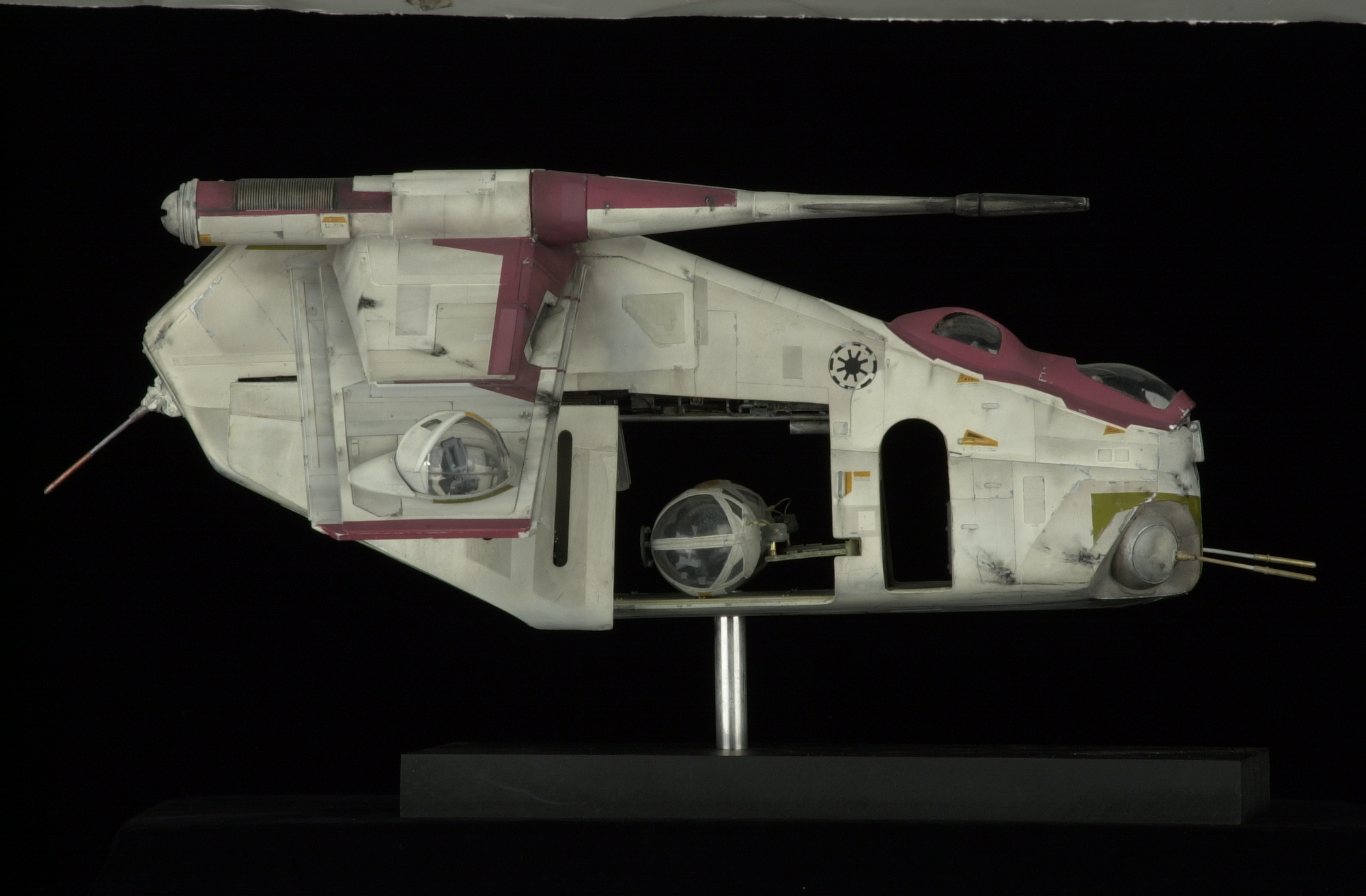 Republic Gunship model from Star Wars Episode II